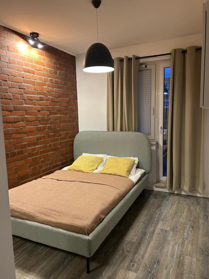 Aviator Apartment *